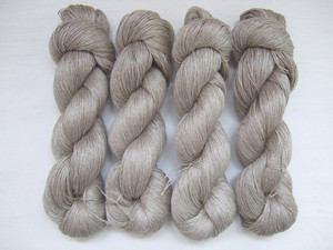 BS18 (Natural 100% Linen yarn)