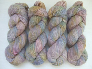 M33 (100% Merino wool yarn)