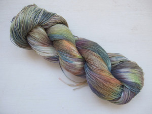 BS21 (Hand dyed 100% Linen yarn)