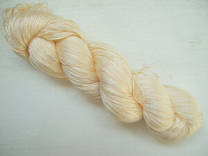 SB12 (Silk 70% / Bamboo 30%), 50g