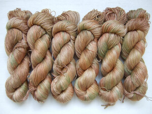 DT8 (Hand dyed, Silk 70% / Bamboo 30%), 50g