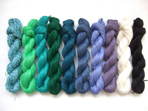 L55 (200g, 10 skeins X 20g)
