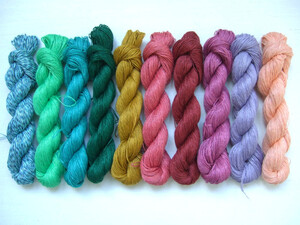L57 (200g, 10 skeins X 20g)