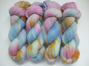 MW4 (100% Merino wool yarn)