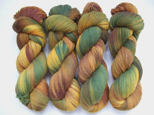 MW6 (100% Merino wool yarn)
