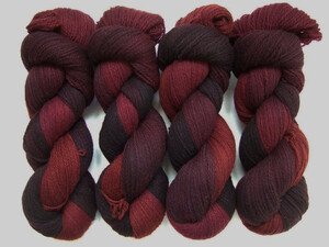MW8 (100% Merino wool yarn)