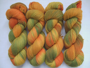 MW14 (100% Merino wool yarn)