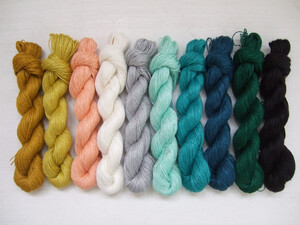 L73 (200g, 10 skeins X 20g)