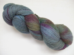 BS29 (Hand dyed 100% Wool yarn)