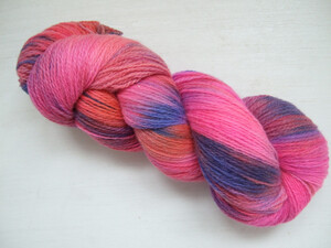 BS30 (Hand dyed 100% Wool yarn)